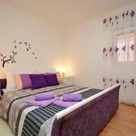 Mama Mica Appartement *