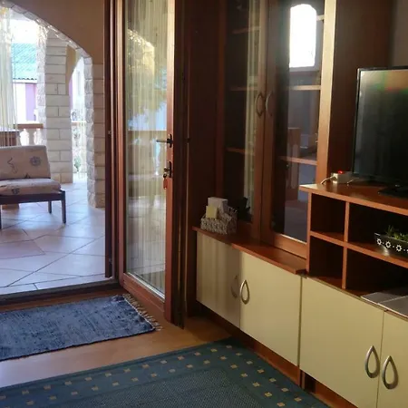 Apartmán Mama Mica Vir
