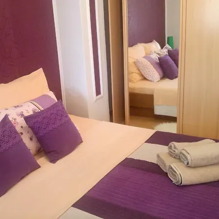 Mama Mica Appartement Vir